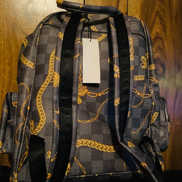 Back pack - Picture 4 of 6